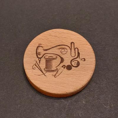 Игольница магнитная деревянная круглая Бук / Диаметр 6 см